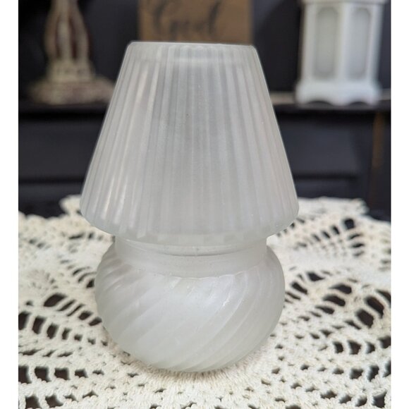 None and/or Unknown Other - Small Vintage Fairy Lamp Pre-Owned